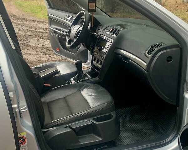 Серый Шкода Октавия, объемом двигателя 1.97 л и пробегом 248 тыс. км за 5250 $, фото 9 на Automoto.ua