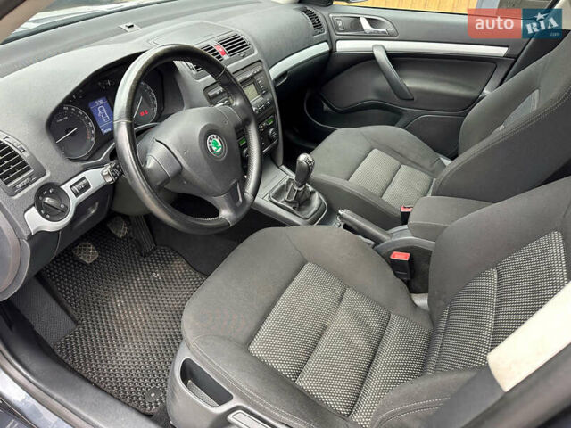 Серый Шкода Октавия, объемом двигателя 1.8 л и пробегом 190 тыс. км за 6500 $, фото 20 на Automoto.ua