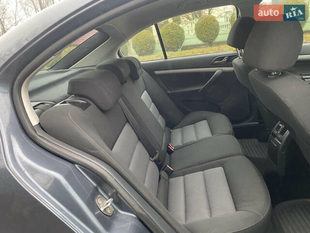 Серый Шкода Октавия, объемом двигателя 2 л и пробегом 250 тыс. км за 3150 $, фото 16 на Automoto.ua