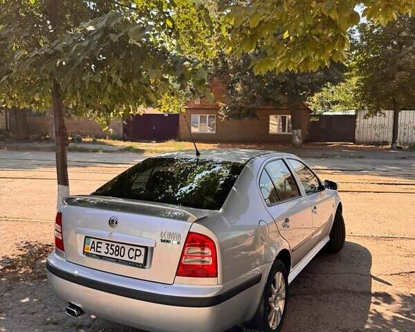 Сірий Шкода Октавія, об'ємом двигуна 1.78 л та пробігом 33 тис. км за 10000 $, фото 1 на Automoto.ua