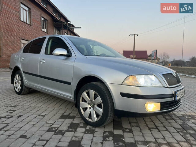 Серый Шкода Октавия, объемом двигателя 1.6 л и пробегом 182 тыс. км за 5499 $, фото 13 на Automoto.ua