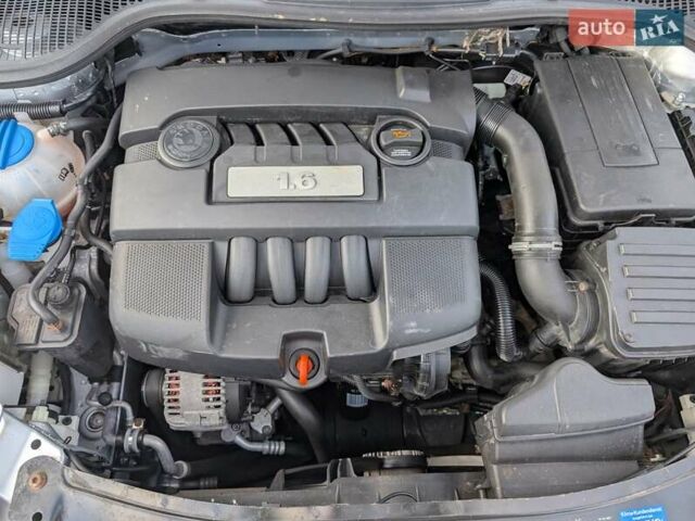 Сірий Шкода Октавія, об'ємом двигуна 1.6 л та пробігом 177 тис. км за 7250 $, фото 48 на Automoto.ua
