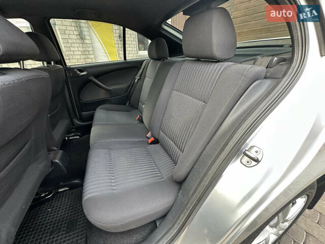 Серый Шкода Октавия, объемом двигателя 1.8 л и пробегом 217 тыс. км за 6200 $, фото 25 на Automoto.ua