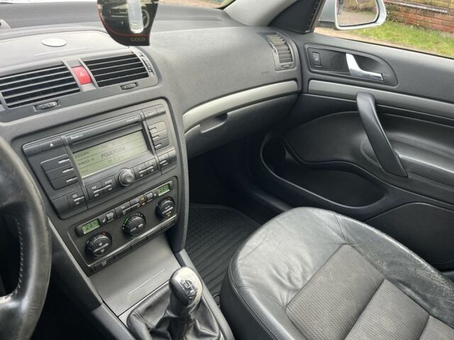 Серый Шкода Октавия, объемом двигателя 1.9 л и пробегом 408 тыс. км за 2350 $, фото 9 на Automoto.ua