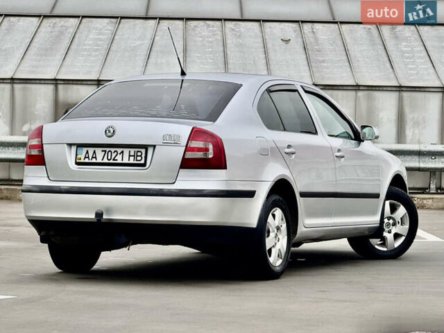 Сірий Шкода Октавія, об'ємом двигуна 2 л та пробігом 246 тис. км за 5999 $, фото 14 на Automoto.ua