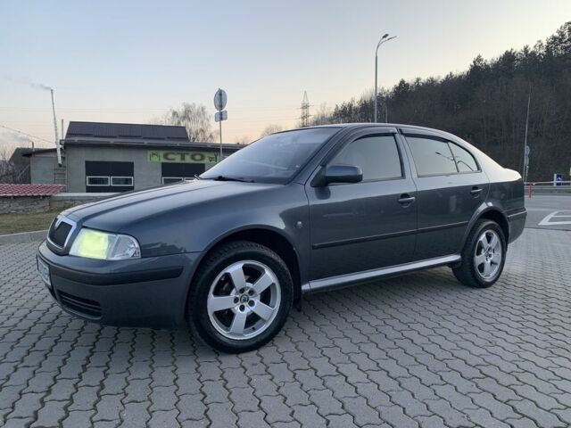 Сірий Шкода Октавія, об'ємом двигуна 1.6 л та пробігом 275 тис. км за 5750 $, фото 12 на Automoto.ua