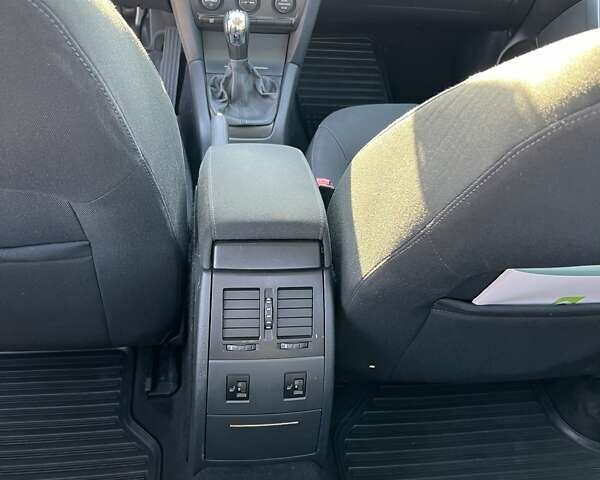 Серый Шкода Октавия, объемом двигателя 1.4 л и пробегом 182 тыс. км за 6300 $, фото 10 на Automoto.ua