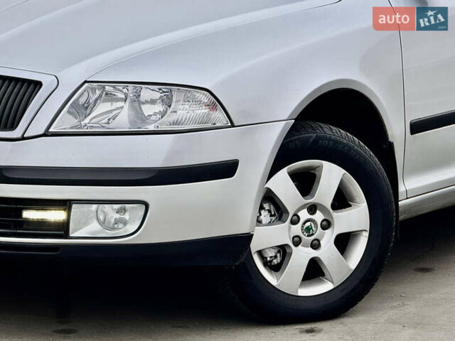 Сірий Шкода Октавія, об'ємом двигуна 2 л та пробігом 246 тис. км за 5999 $, фото 3 на Automoto.ua