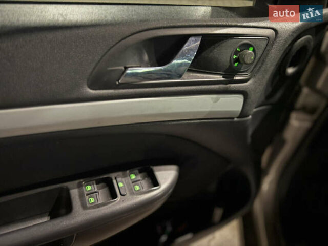 Серый Шкода Октавия, объемом двигателя 1.9 л и пробегом 300 тыс. км за 2850 $, фото 13 на Automoto.ua