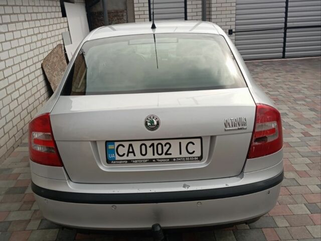 Сірий Шкода Октавія, об'ємом двигуна 1.6 л та пробігом 270 тис. км за 4500 $, фото 2 на Automoto.ua