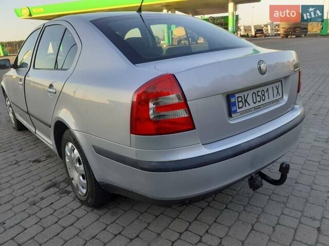 Серый Шкода Октавия, объемом двигателя 1.6 л и пробегом 283 тыс. км за 5800 $, фото 1 на Automoto.ua