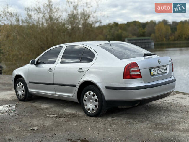 Серый Шкода Октавия, объемом двигателя 1.6 л и пробегом 260 тыс. км за 5200 $, фото 3 на Automoto.ua
