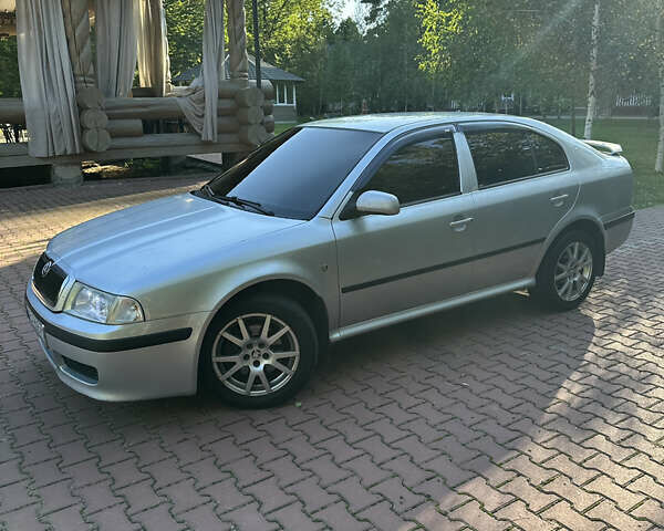 Серый Шкода Октавия, объемом двигателя 1.8 л и пробегом 197 тыс. км за 5590 $, фото 3 на Automoto.ua