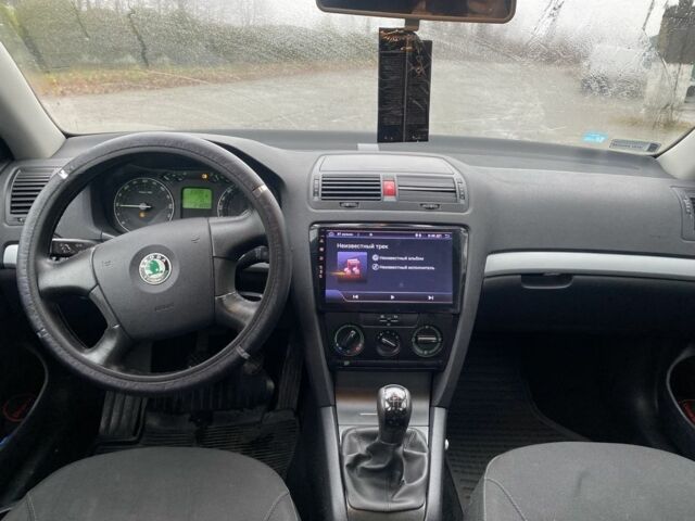 Серый Шкода Октавия, объемом двигателя 2 л и пробегом 250 тыс. км за 3199 $, фото 9 на Automoto.ua