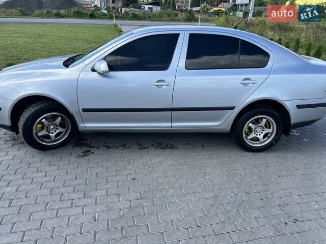 Серый Шкода Октавия, объемом двигателя 1.6 л и пробегом 350 тыс. км за 6000 $, фото 5 на Automoto.ua