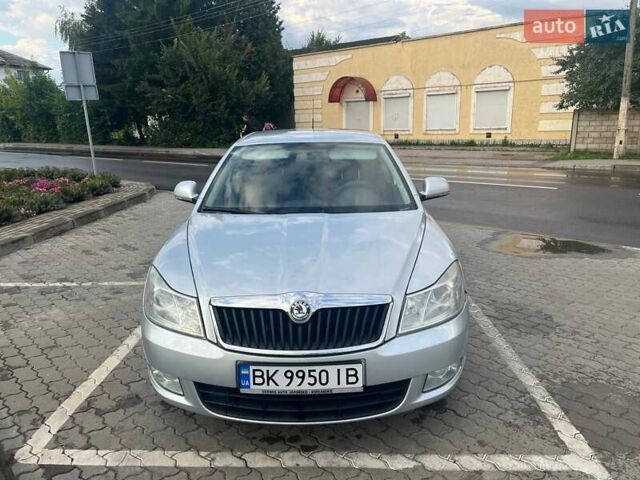 Сірий Шкода Октавія, об'ємом двигуна 1.6 л та пробігом 293 тис. км за 6400 $, фото 2 на Automoto.ua