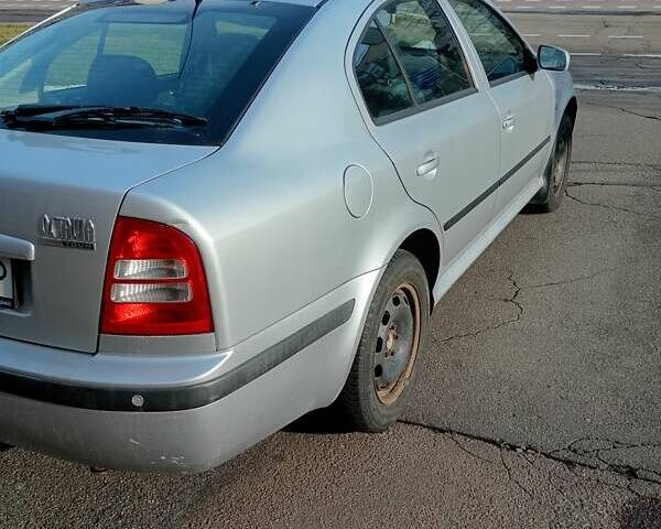 Сірий Шкода Октавія, об'ємом двигуна 1.6 л та пробігом 205 тис. км за 5700 $, фото 5 на Automoto.ua