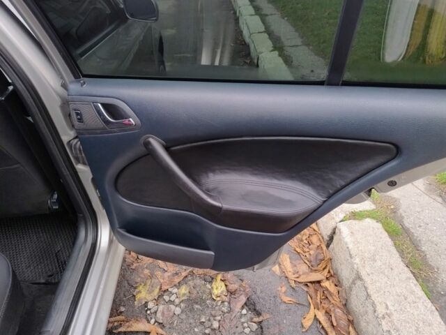 Серый Шкода Октавия, объемом двигателя 1.6 л и пробегом 285 тыс. км за 5600 $, фото 11 на Automoto.ua