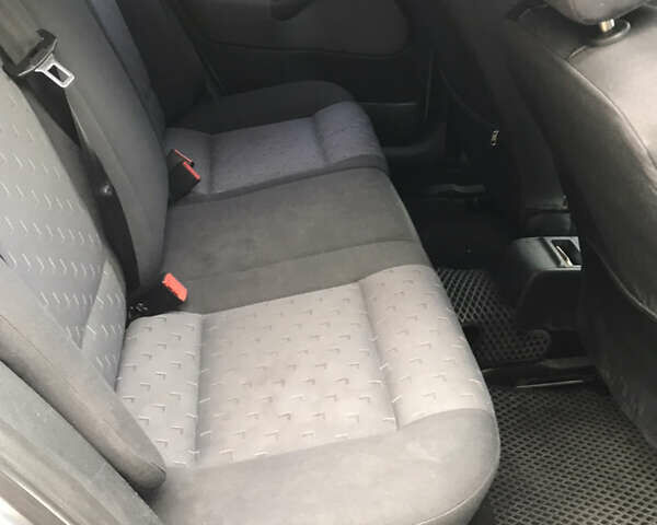 Серый Шкода Октавия, объемом двигателя 1.6 л и пробегом 227 тыс. км за 5400 $, фото 14 на Automoto.ua