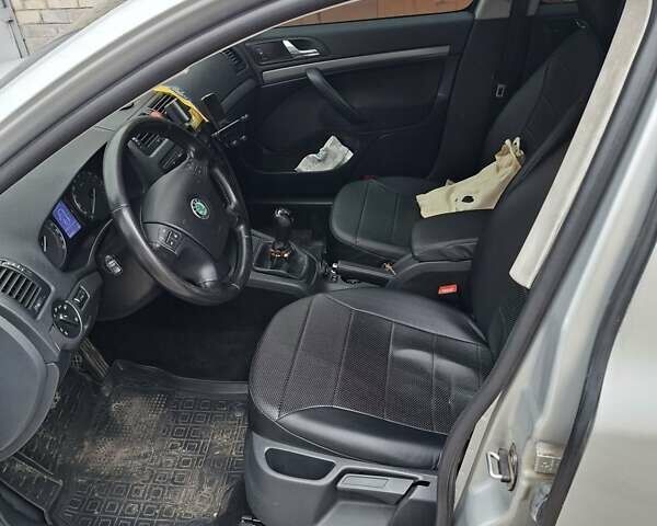 Серый Шкода Октавия, объемом двигателя 1.8 л и пробегом 291 тыс. км за 4600 $, фото 16 на Automoto.ua