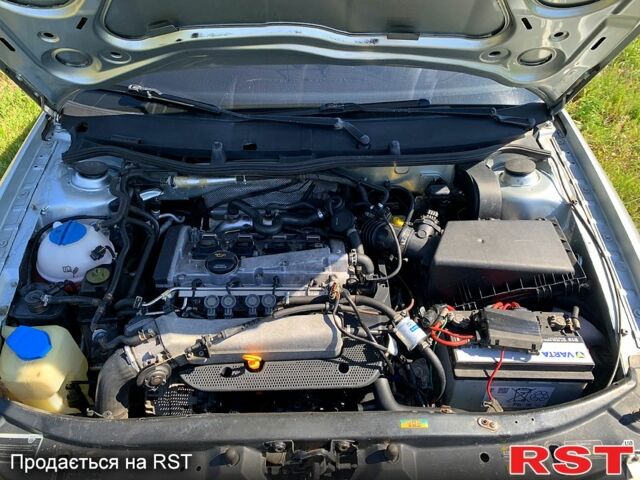 Сірий Шкода Октавія, об'ємом двигуна 1.8 л та пробігом 272 тис. км за 5700 $, фото 10 на Automoto.ua