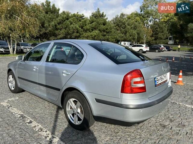 Серый Шкода Октавия, объемом двигателя 1.4 л и пробегом 182 тыс. км за 6300 $, фото 4 на Automoto.ua