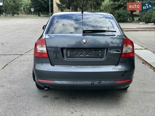 Сірий Шкода Октавія, об'ємом двигуна 0 л та пробігом 197 тис. км за 6400 $, фото 9 на Automoto.ua