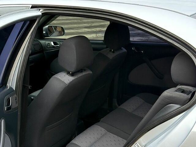 Шкода Октавія 2008 у Краматорске на Automoto.ua Сірий Шкода Октавія, об'ємом двигуна 1.6 л та пробігом 203 тис. км за 5450 $, фото 9 на Automoto.ua