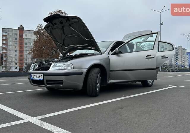 Серый Шкода Октавия, объемом двигателя 1.6 л и пробегом 188 тыс. км за 5900 $, фото 2 на Automoto.ua