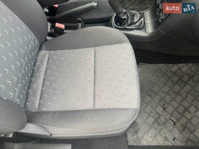 Серый Шкода Октавия, объемом двигателя 1.6 л и пробегом 235 тыс. км за 5299 $, фото 38 на Automoto.ua