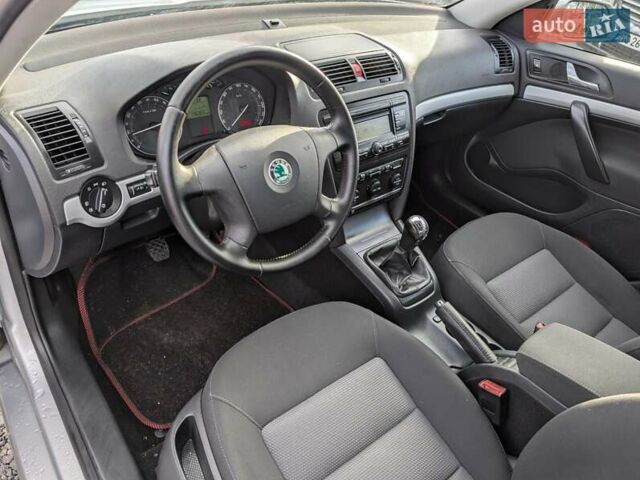 Сірий Шкода Октавія, об'ємом двигуна 1.6 л та пробігом 177 тис. км за 7250 $, фото 26 на Automoto.ua