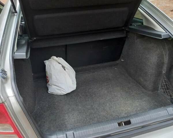 Серый Шкода Октавия, объемом двигателя 1.9 л и пробегом 308 тыс. км за 5200 $, фото 5 на Automoto.ua
