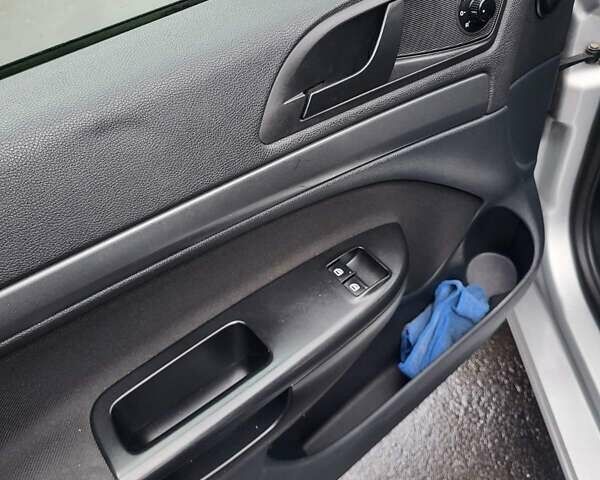 Серый Шкода Октавия, объемом двигателя 1.6 л и пробегом 230 тыс. км за 5850 $, фото 2 на Automoto.ua