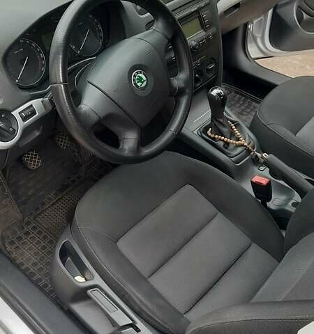 Серый Шкода Октавия, объемом двигателя 1.6 л и пробегом 189 тыс. км за 6800 $, фото 14 на Automoto.ua