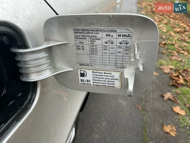Сірий Шкода Октавія, об'ємом двигуна 1.6 л та пробігом 233 тис. км за 6359 $, фото 71 на Automoto.ua