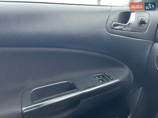 Сірий Шкода Октавія, об'ємом двигуна 1.6 л та пробігом 238 тис. км за 5999 $, фото 17 на Automoto.ua