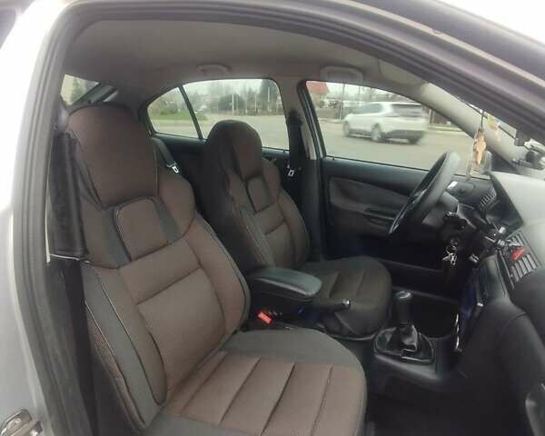 Серый Шкода Октавия, объемом двигателя 1.6 л и пробегом 195 тыс. км за 7200 $, фото 17 на Automoto.ua