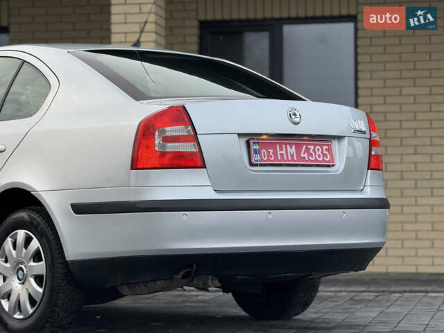 Серый Шкода Октавия, объемом двигателя 1.6 л и пробегом 164 тыс. км за 6400 $, фото 9 на Automoto.ua