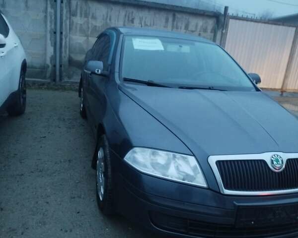 Серый Шкода Октавия, объемом двигателя 1.6 л и пробегом 290 тыс. км за 4400 $, фото 2 на Automoto.ua