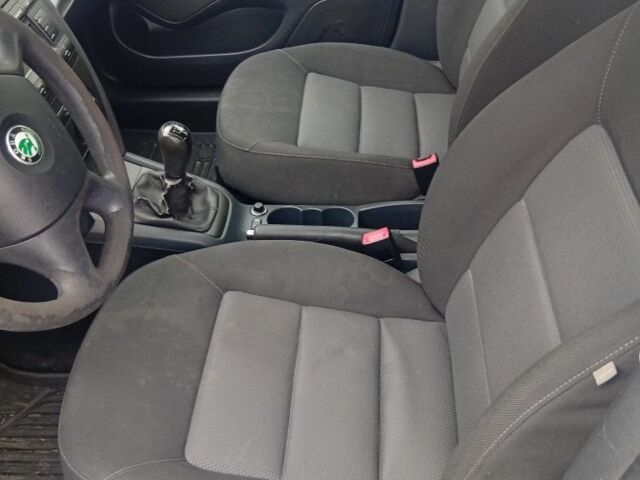 Серый Шкода Октавия, объемом двигателя 1.9 л и пробегом 243 тыс. км за 2450 $, фото 4 на Automoto.ua