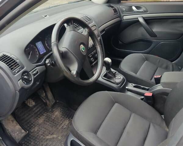 Серый Шкода Октавия, объемом двигателя 1.9 л и пробегом 280 тыс. км за 6999 $, фото 12 на Automoto.ua