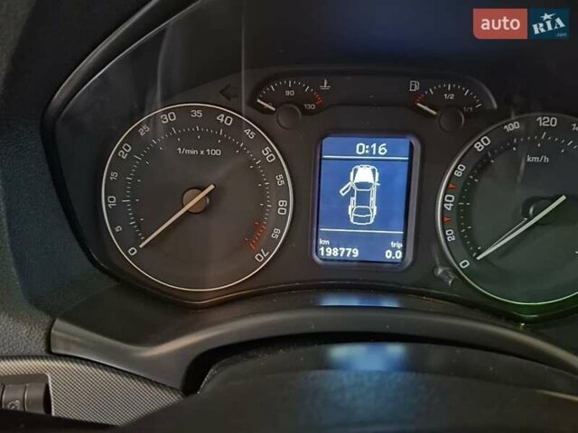 Серый Шкода Октавия, объемом двигателя 1.6 л и пробегом 198 тыс. км за 7000 $, фото 6 на Automoto.ua