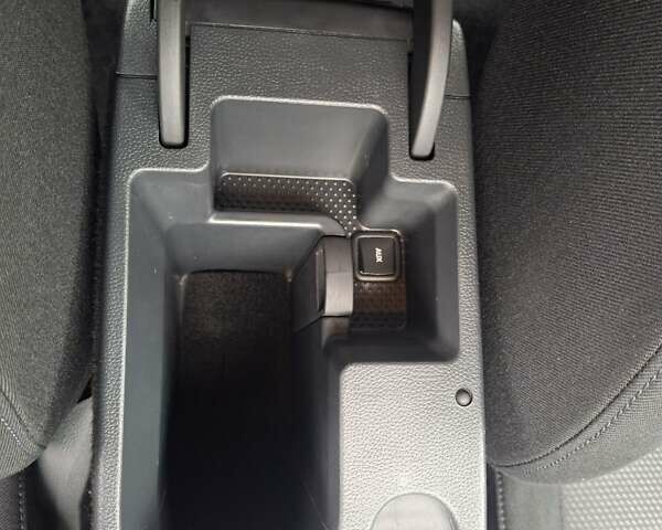 Сірий Шкода Октавія, об'ємом двигуна 1.6 л та пробігом 139 тис. км за 7990 $, фото 72 на Automoto.ua