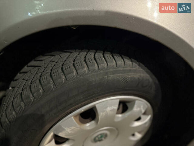 Серый Шкода Октавия, объемом двигателя 1.9 л и пробегом 300 тыс. км за 2850 $, фото 10 на Automoto.ua