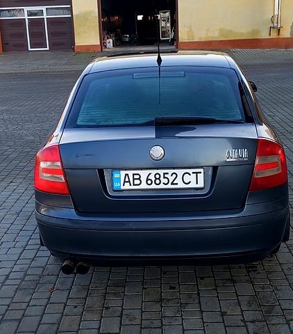Сірий Шкода Октавія, об'ємом двигуна 1.6 л та пробігом 240 тис. км за 4228 $, фото 9 на Automoto.ua