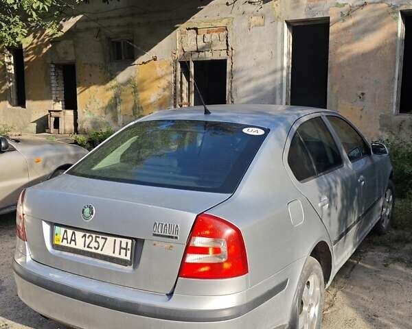 Сірий Шкода Октавія, об'ємом двигуна 1.98 л та пробігом 323 тис. км за 6600 $, фото 1 на Automoto.ua