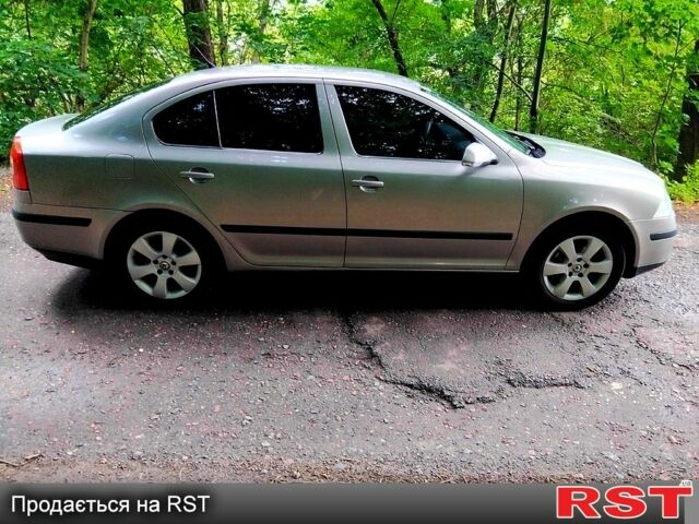 Серый Шкода Октавия, объемом двигателя 1.6 л и пробегом 300 тыс. км за 6199 $, фото 3 на Automoto.ua