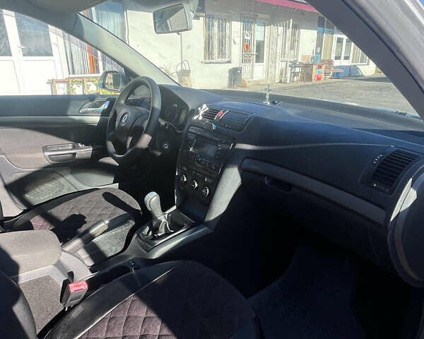 Серый Шкода Октавия, объемом двигателя 1.9 л и пробегом 238 тыс. км за 5800 $, фото 17 на Automoto.ua