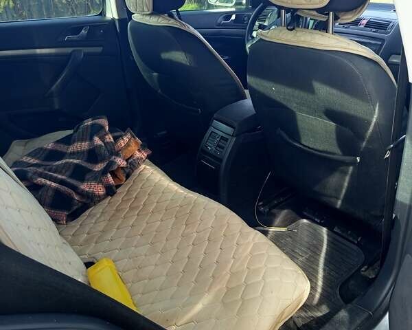 Серый Шкода Октавия, объемом двигателя 1.98 л и пробегом 203 тыс. км за 6150 $, фото 4 на Automoto.ua