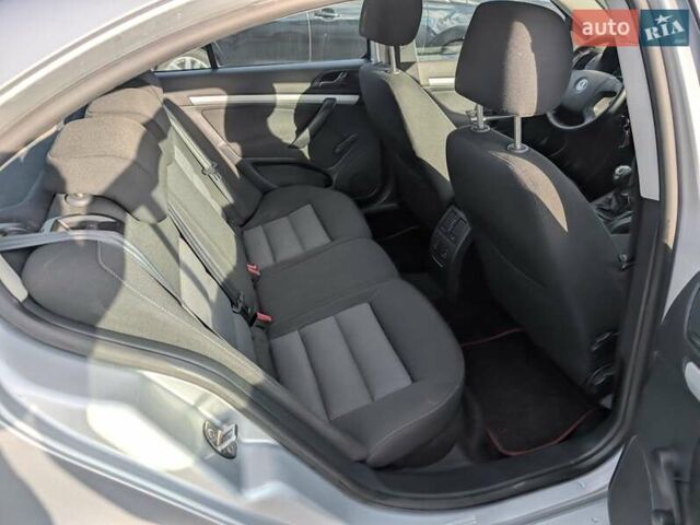 Сірий Шкода Октавія, об'ємом двигуна 1.6 л та пробігом 177 тис. км за 7250 $, фото 29 на Automoto.ua